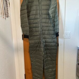 Eddie Bauer down camp suit! Men’s size medium.  New, with tags